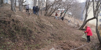 Весенняя уборка прошла в центре города